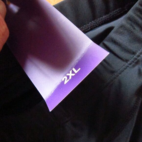 NWT- Women's BEROY Black Cycling Shorts with Gel Padding Size 2XL - Picture 5 of 10